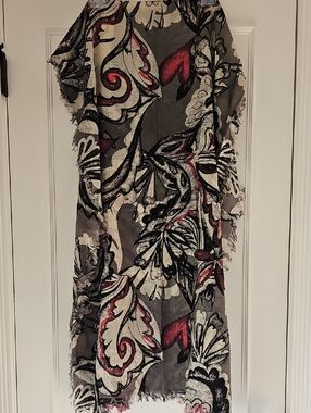 Tarnish Multicolor Floral Wool Scarf with Black Tag